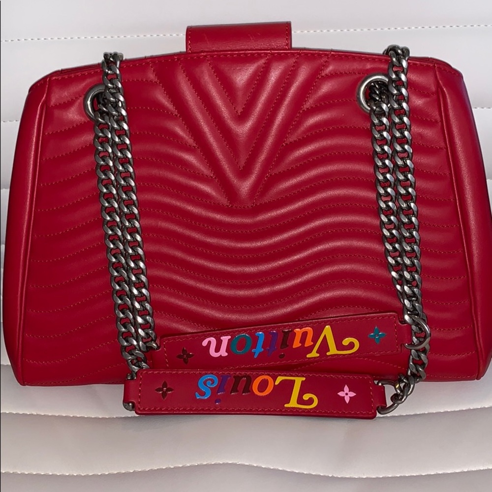 NEW Louis Vuitton New Wave Chain Tote Ecarlate - Picture 6 of 11
